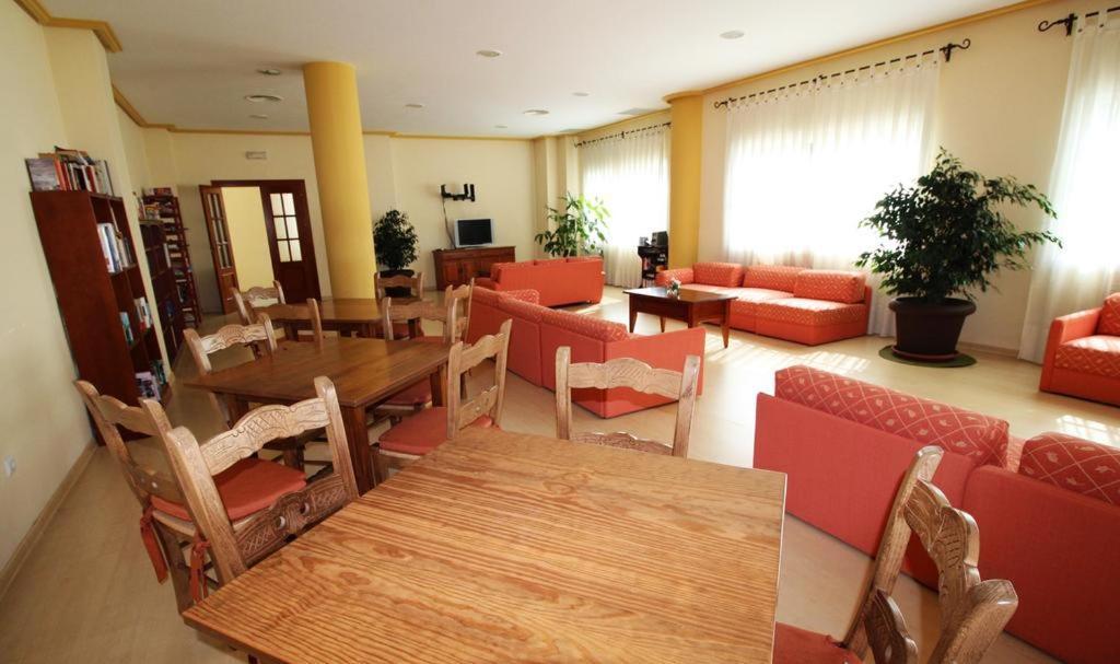 רוקאוטס דה מר Atico Deluxe Entre Centro Y Playa Salinas Con Terraza, Wifi, Piscina Climatizada, Gym, Sauna Y Garaje -Smart Tv מראה חיצוני תמונה
